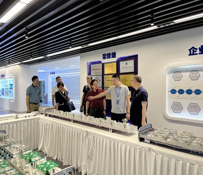 電子與通信工程學院赴黃埔區開展主題教育學習調研，探索創新教育綜合體發展新路徑